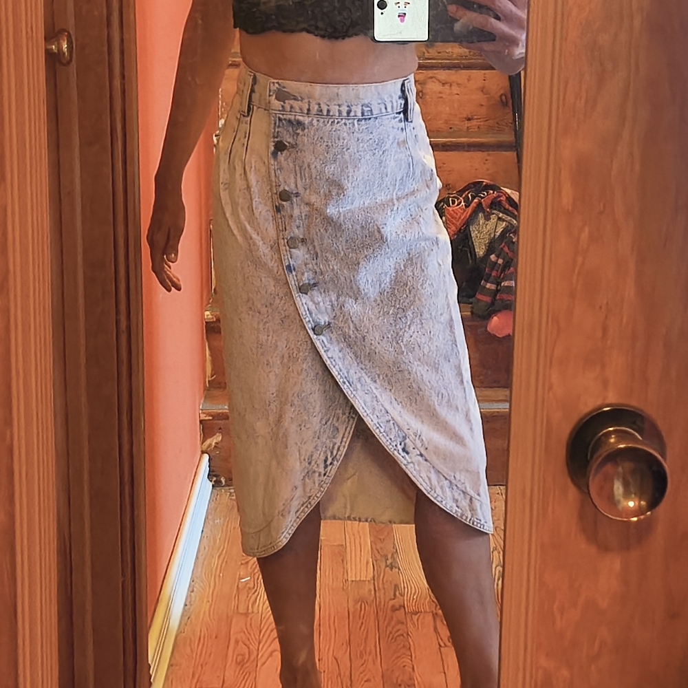 Vtg 80s Acid Wash Midi Denim Midi Skirt Button Front asymmetric Slit USA size M